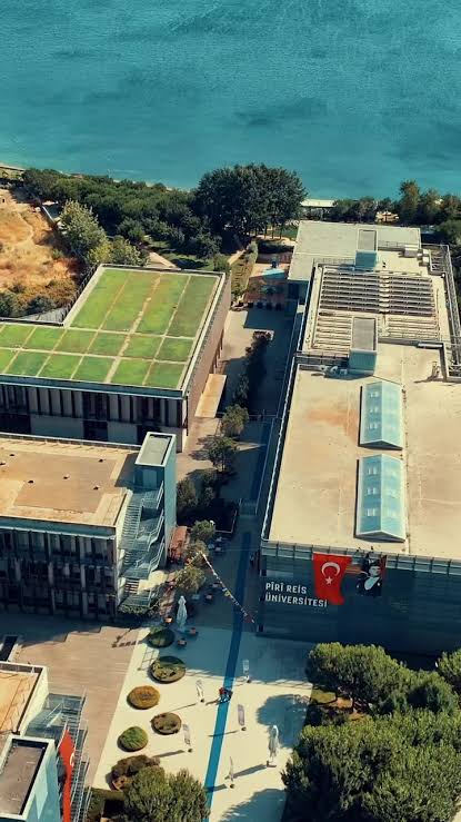 Piri Reis University campus